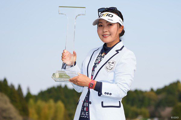 yeonwoo妍雨