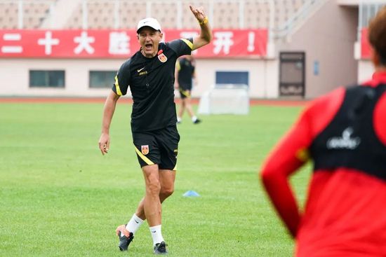亚洲另类在线视频