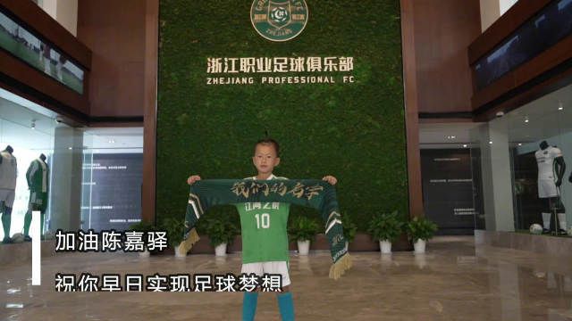欧美破苞xxxx出血xo