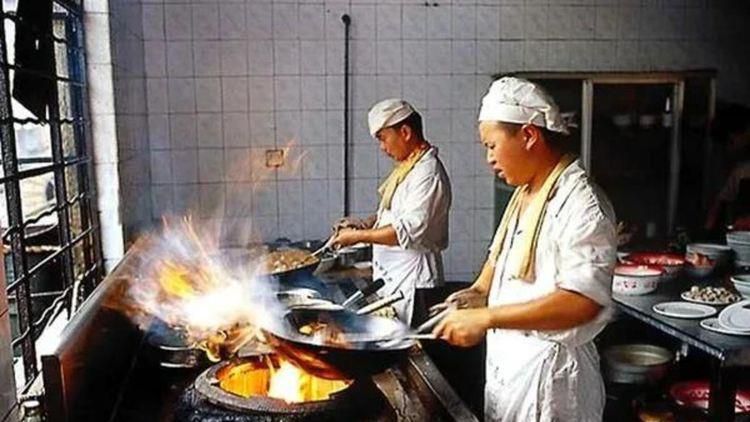 免费永久观看美女视频网站网址