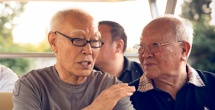 《年轻的丝袜老师2》
